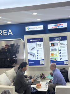 ekspansi global